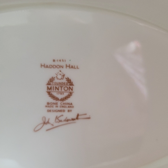 Minton Haddon Hall Bone China Vegetable Bowl Floral Beautiful - Picture 8 of 8